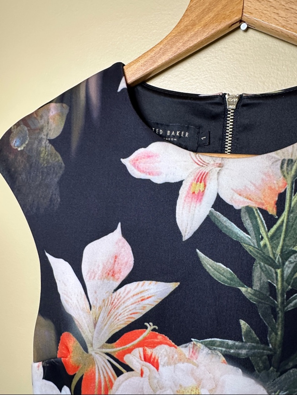 Ted Baker Candiss Opulent Bloom Print Bodycon Midi Dress size 1 - Picture 2 of 11